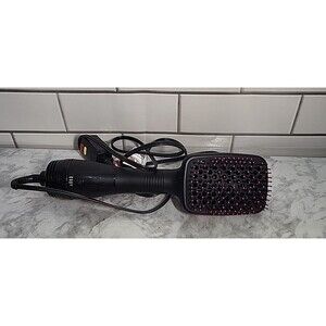 Revlon Salon One-Step Hair Dryer and Styler Black Blow Dryer Detangle-Works